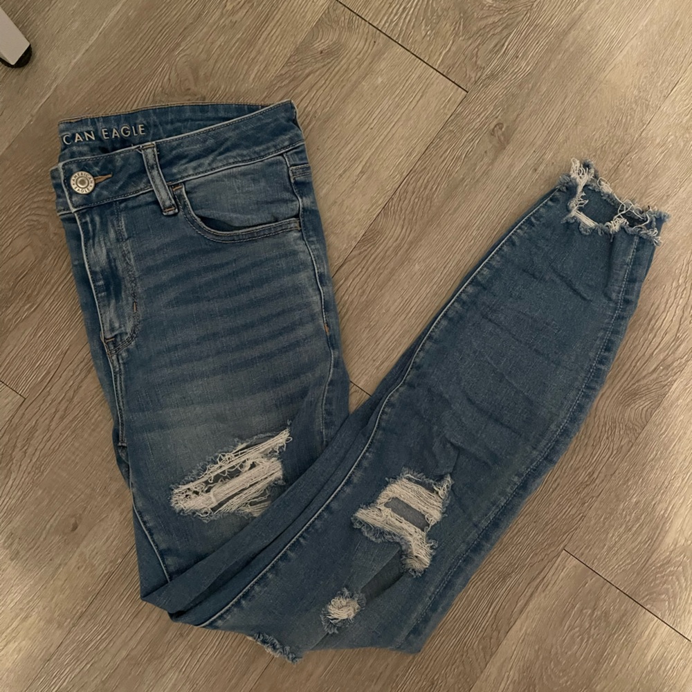 American Eagle Next Level Stretch Size 12 distressed Jeans